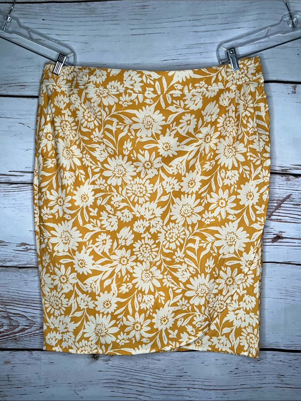 Rip Skirt Hawaii Size XXL Saffron Sun Floral Print Length 3 Pencil Wrap Skirt
